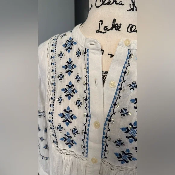 Style & Co. White Blouse with Blue Embroidery - Picture 5 of 10